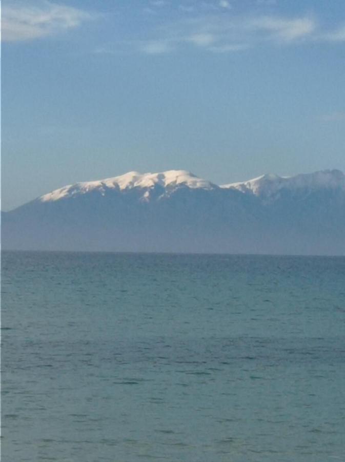 Nikos & Patras Houses เนอาปลายา ภายนอก รูปภาพ